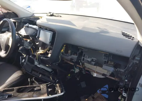 2019 Mitsubishi Outlander Es z USA, uszkodzony, nr VIN JA4AD2A30KZ031948